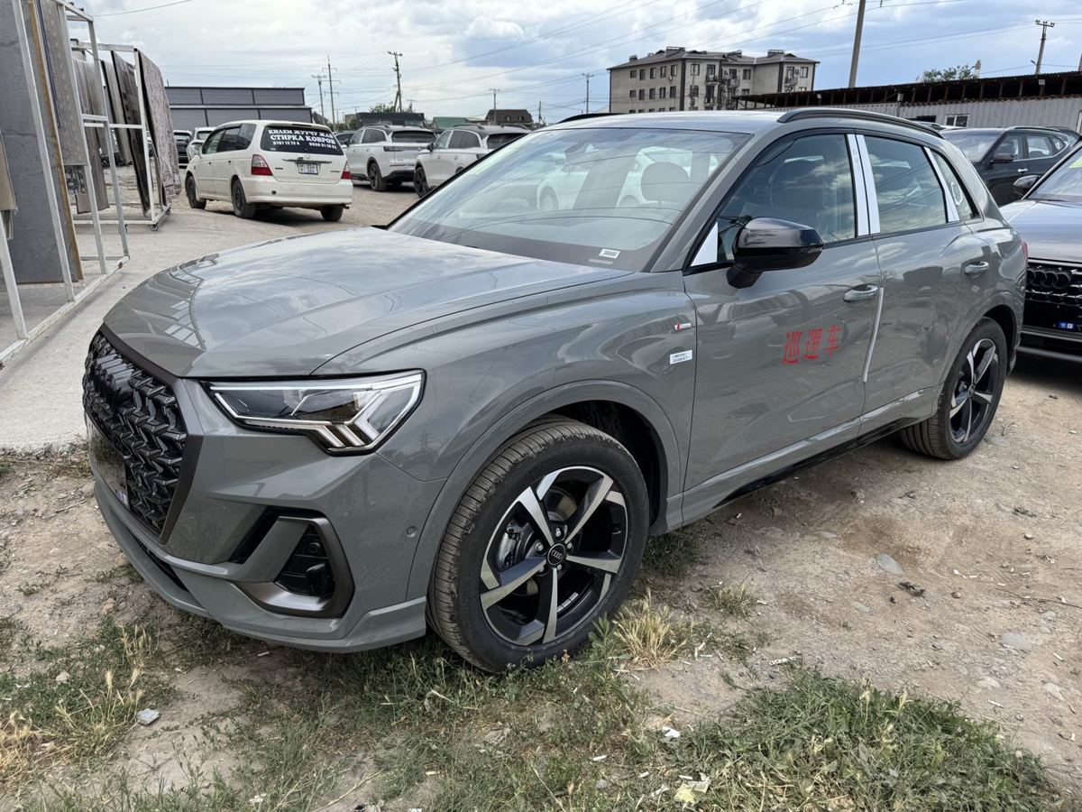 Серая Audi Q3 из Бишкека